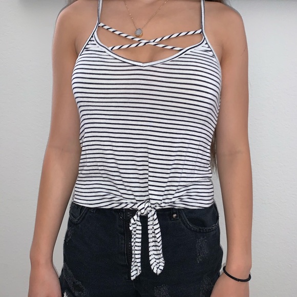 🦋 Tilly’s Striped Front-tie Tank Top 🦋 - Picture 1 of 4